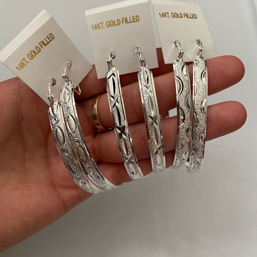 Medium 6mm Hoop Earrings